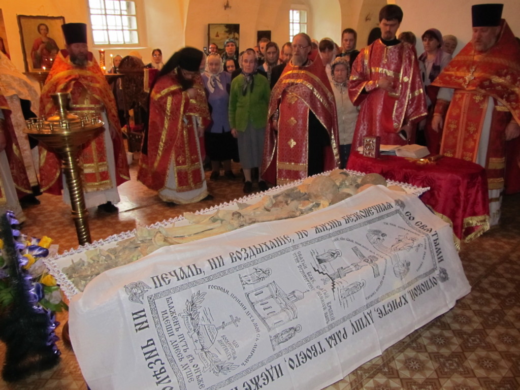 Заочное отпевание в церкви. Свято Троицкий мужской монастырь Соликамск.