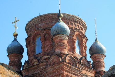 Уборка в Петропавловском храме села Таман 21 августа 2013 года